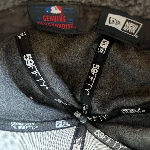 SF Giants Sherpa Ear Flap Cap Grey - Picture 8 of 9